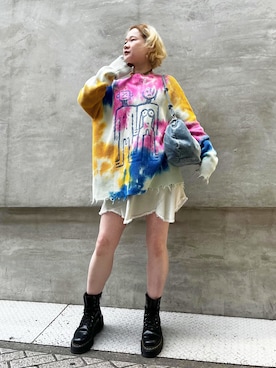 「Desigual（デシグアル）のタイダイ ニット セーター / マルチカラー（ニット/セーター、レッド系）」を使った、Desigual心斎橋STAFFさんの春コーディネート
