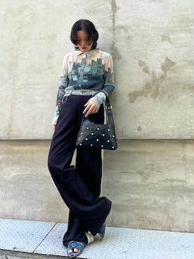 「Desigual（デシグアル）の都市景観プリーツシャツジャケット（Tシャツ/カットソー、ブラック系）」を使った、Desigual心斎橋STAFFさんの春コーディネート