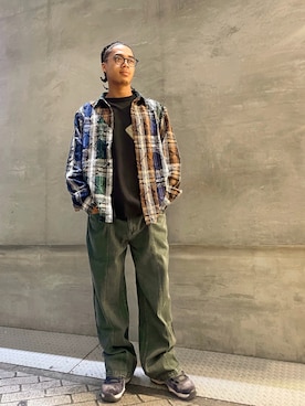 「gentle monster（ジェントルモンスター）のアイテム」を使った、Desigual心斎橋STAFFさん（メンズ・177cm）の秋コーディネート