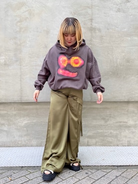 「Desigual（デシグアル）のアイテム（スウェット）」を使った、Desigual心斎橋STAFFさん（レディース・153cm）の春コーディネート