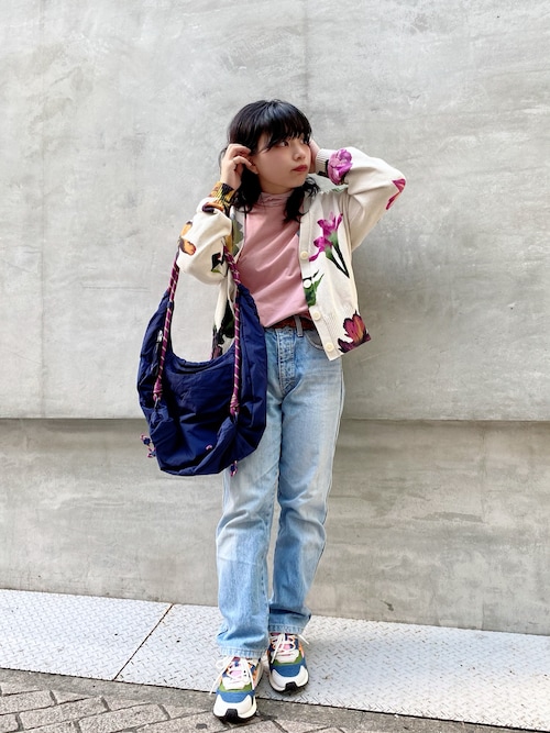Desigual デシグアル　ニットカーディガンMサイズ デシグアル Desigual 花柄 オーバーサイズカーディガン