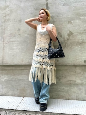 「Desigual（デシグアル）のカウルネックネックレス付きノースリーブ（Tシャツ/カットソー、ホワイト系）」を使った、Desigual心斎橋STAFFさんの春コーディネート