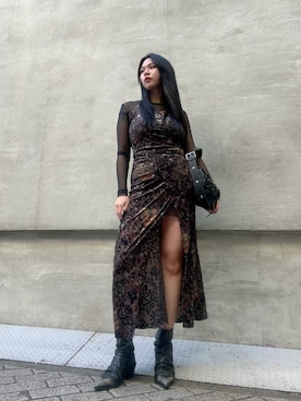 「アイテム（ショルダーバッグ）」を使った、Desigual心斎橋STAFFさん（レディース・163cm）の冬コーディネート