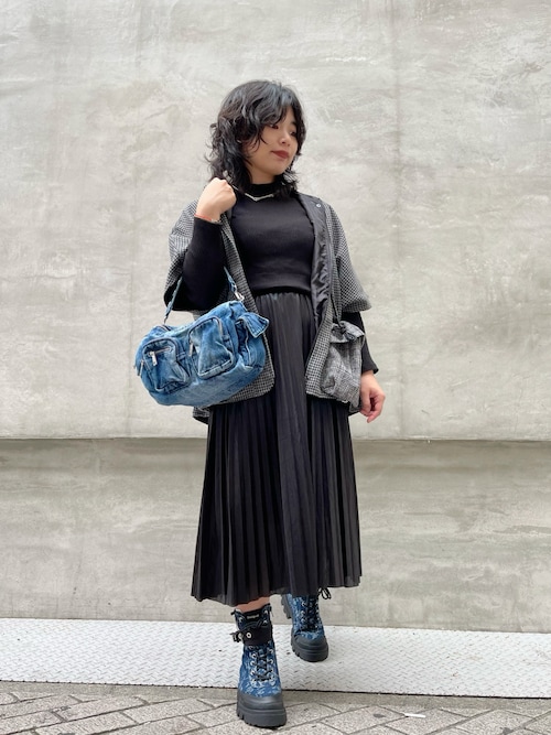 DENIM PRIORI MULTIPOCKET D デニムショルダーバッグ（ショルダー 