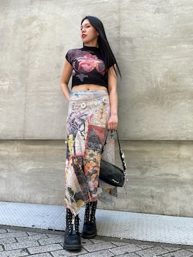 「Desigual（デシグアル）のフラワープリントハイネックトップス【2026秋冬新作】（Shirts、ブラック系）」を使った、Desigual心斎橋STAFFさん（レディース・163cm）の夏コーディネート