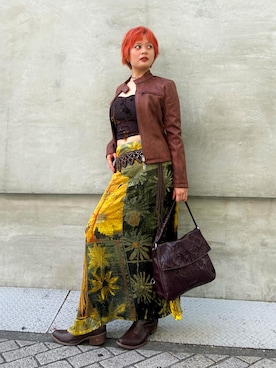 「Desigual（デシグアル）のフローラル キャミソール 2色展開【2026-2027年秋冬新作】（キャミソール、ブラウン系）」を使った、Desigual心斎橋STAFFさん（レディース・162cm）の秋コーディネート