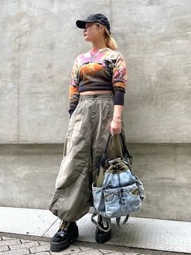 「Desigual（デシグアル）のM.C. Lacroix Art Gradient Knit / M.C. ラクロワ アートグラデーションニット（ニット/セーター、ブラック系）」を使った、Desigual心斎橋STAFFさん（レディース・162cm）の秋コーディネート