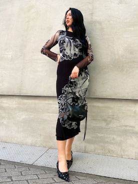 「アイテム（財布）」を使った、Desigual心斎橋STAFFさん（レディース・163cm）の春コーディネート