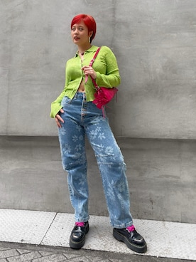 「Desigual（デシグアル）のフローラルプリントバルーンカットデニムパンツ【装飾ボタン×ステッチ仕様】（デニムパンツ、ブルー系）」を使った、Desigual心斎橋STAFFさんの春コーディネート