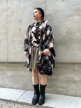 「Desigual（デシグアル）のPaint splash pullover sweatshirt / ペイントスプラッシュプルオーバースウェット（ニット/セーター、ホワイト系）」を使った、Desigual心斎橋STAFFさん（レディース・162cm）の秋コーディネート