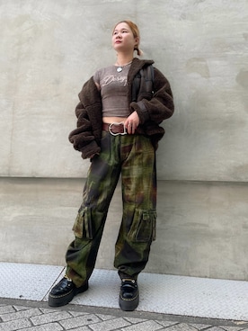 「Desigual（デシグアル）のLogo vintage cotton tee / ロゴヴィンテージコットンティー（Tシャツ/カットソー、ブラック系）」を使った、Desigual心斎橋STAFFさん（レディース・162cm）の秋コーディネート