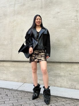 「アイテム（ライダースジャケット）」を使った、Desigual心斎橋STAFFさん（レディース・160cm）の秋コーディネート