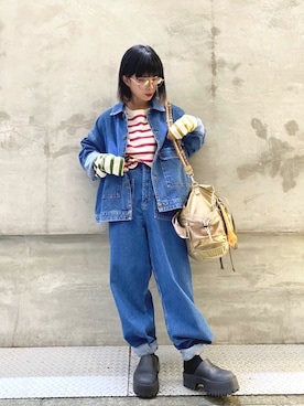「Desigual（デシグアル）のアイテム（デニムジャケット）」を使った、Desigual心斎橋STAFFさん（レディース・155cm）の秋コーディネート