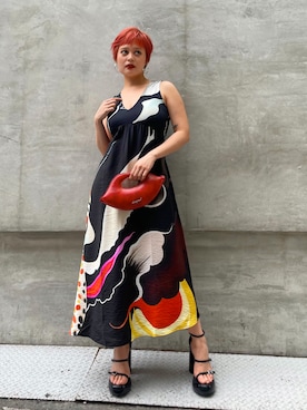「Desigual（デシグアル）の【Desigual × Nicki Nicole】リップモチーフ レザー調ミディアムバッグ（Handbag、レッド系）」を使った、Desigual心斎橋STAFFさん（レディース・163cm）の夏コーディネート