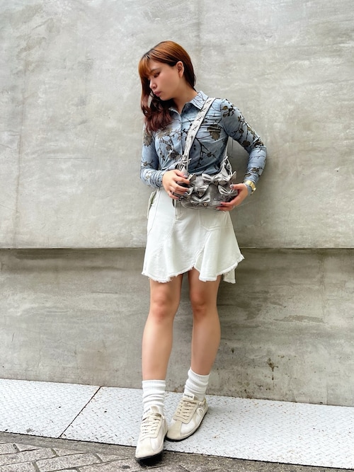 Desigual（デシグアル） tシャツ ボタニカルデボレシャツ ブルー