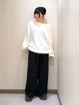 「アイテム（スラックス、ブラック系）」を使った、Sakiさん（レディース・156cm）の秋コーディネート