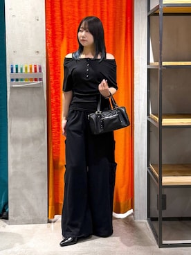「PAGEBOY（ページボーイ）の【2WAY仕様】スタッズミニボストンバッグ（ショルダーバッグ、ブラック系）」を使った、Sakiさん（レディース・156cm）の夏コーディネート