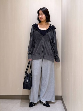 「PAGEBOY（ページボーイ）のサイドタックルーズウラケパンツ/イージーパンツ【4color・2size】（スウェットパンツ）」を使った、Sakiさん（レディース・156cm・20代）の秋コーディネート