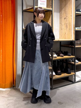 「PAGEBOY（ページボーイ）のプラットチャンキースニーカー（スニーカー、ブラック系）」を使った、Sakiさん（レディース・156cm）の春コーディネート