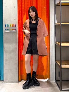 「PAGEBOY（ページボーイ）のレースアップソックスブーツ（ブーツ、ブラック系）」を使った、Sakiさん（レディース・156cm）の春コーディネート