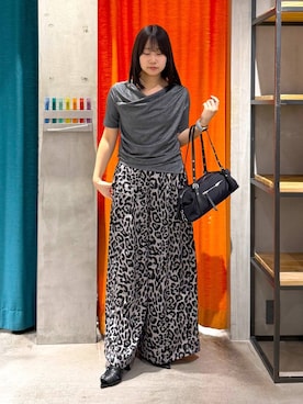 「PAGEBOY（ページボーイ）のハトメミュールサンダル（サンダル、ブラック系）」を使った、Sakiさん（レディース・156cm）の春コーディネート