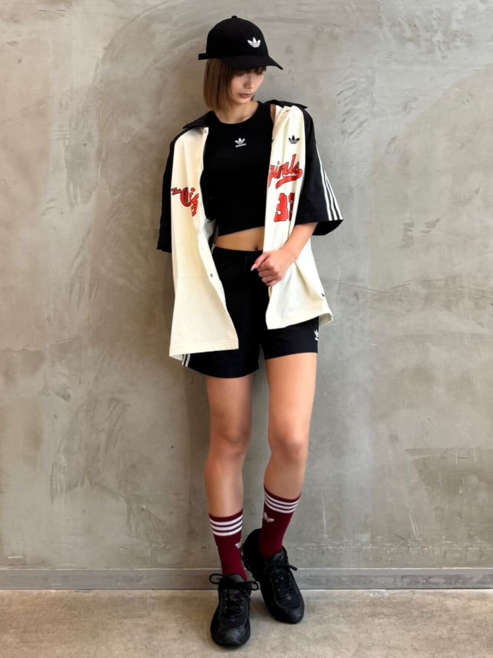 adidasのシャツ/ブラウスを使った「ショートパンツ」の人気