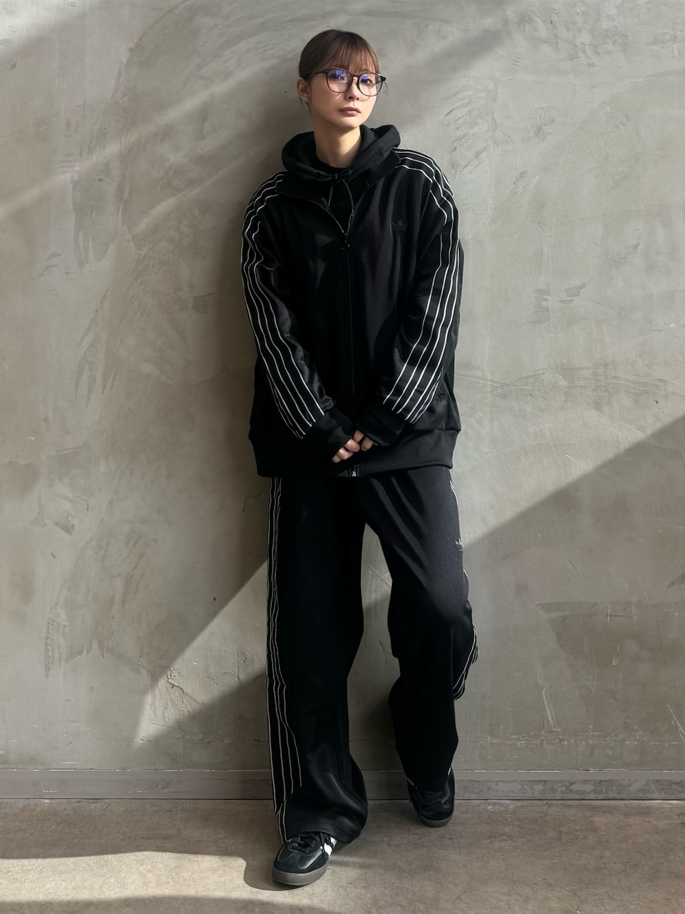 adidas（アディダス）の「Q4 FS トラックパンツ / ジャージ