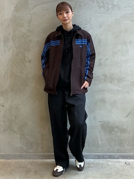 「adidas（アディダス）のアイテム（スウェットパンツ）」を使った、AGさん（レディース・174cm）の秋コーディネート