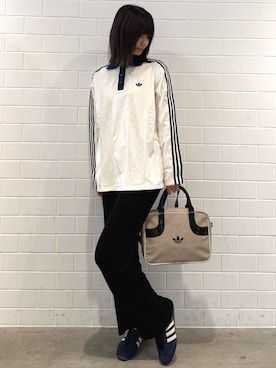 「アイテム（シューズ）」を使った、AGさん（レディース・174cm）の秋コーディネート