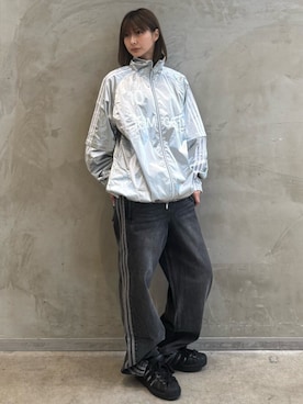 「アイテム（スニーカー）」を使った、AGさん（レディース・174cm）の夏コーディネート