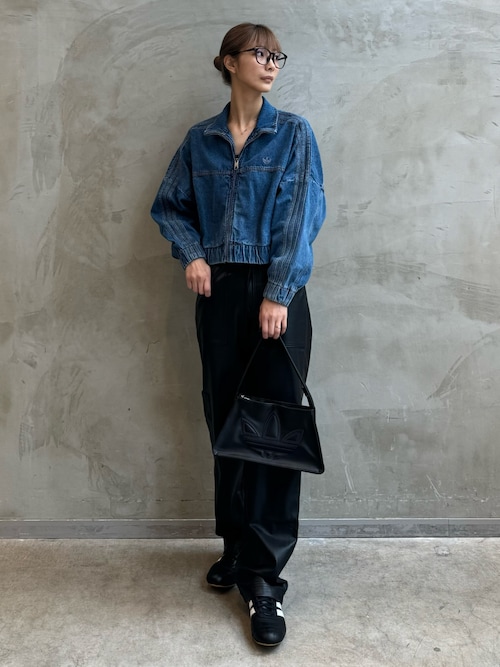 アディダス オリジナルスショップ 福岡AGさんのデニムジャケットを使っ 