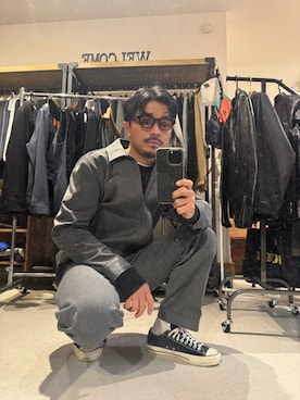 「アイテム（バングル/リストバンド）」を使った、Yusukeさん（メンズ・170cm）の秋コーディネート