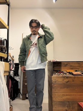 「カーキアウター」｜Yusukeさん（メンズ・170cm）の冬コーディネート