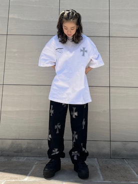 「UNKNOWN LONDON（アンノウン・ロンドン）のアイテム（Tシャツ/カットソー、ホワイト系）」を使った、じゅりさん（レディース・148cm）の春コーディネート