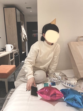 「UNIQLO（ユニクロ）のアイテム（ニット/セーター、ホワイト系）」を使った、HAZUさん（レディース・150cm）の冬コーディネート