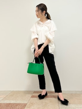 「カラー×コーデ」｜「アイテム（スーツパンツ）」を使った、shokoさん（レディース・161cm）の春コーディネート