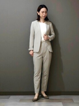 「アイテム（スーツジャケット、グレー系）」を使った、CHIAさん（レディース・160cm）の秋コーディネート