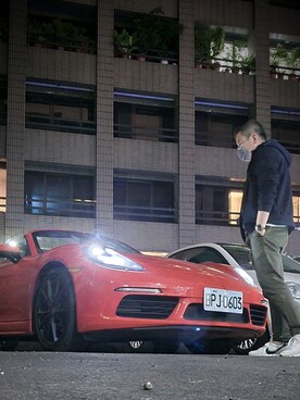 「通勤穿搭」｜「アイテム（チノパンツ）」を使った、Alvin Hsiehさん（メンズ・170cm）の冬コーディネート