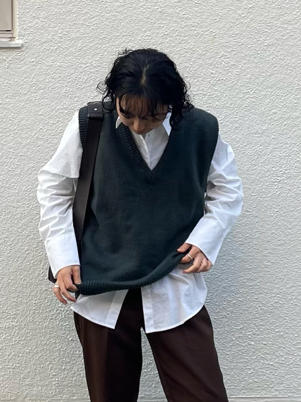 「COS、Paraboot、パラブーツ、ミカエル、古着MIX、古着、used」｜「usedのアイテム（ベスト、グリーン系）」を使った、sawaさん（レディース・160cm）の秋コーディネートの1枚目の写真