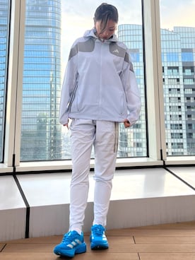 「adidas（アディダス）のアイテム（ジャケット/アウター）」を使った、Hinariさん（レディース・153cm）の冬コーディネート