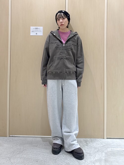 セール】EYELET EMBROIDERY ZIP UP SWEAT HOODIE（パーカー）｜X-girl