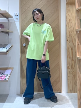 「カラーTシャツ」｜「アイテム（スウェットパンツ）」を使った、mikuさん（レディース・162cm）の夏コーディネート