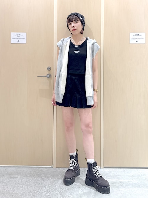 早い者勝ち 大人気 X-girl 2WAY LOOSE SOCKS スタイルアップ◎ X-girl（エックスガール）の「LOOSE SOCKS/ルーズソックス