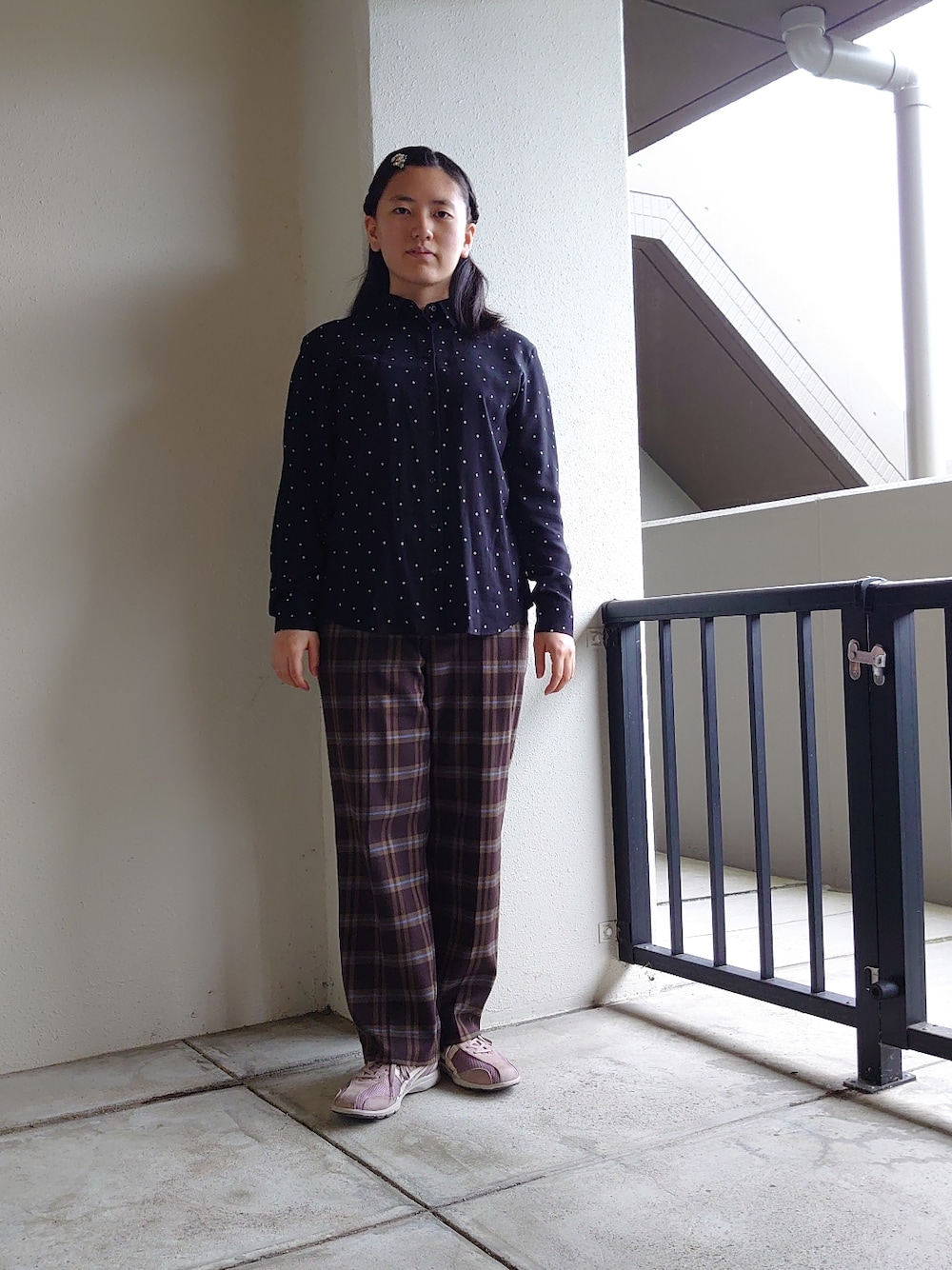 「低身長、ユニクロ、メチャカリ、オータムカラー、秋コーデ」｜「chocol raffine robeのアイテム（チノパンツ、ブラウン系）」を使った、ゆうなさん（レディース・152cm）の秋コーディネートの1枚目の写真