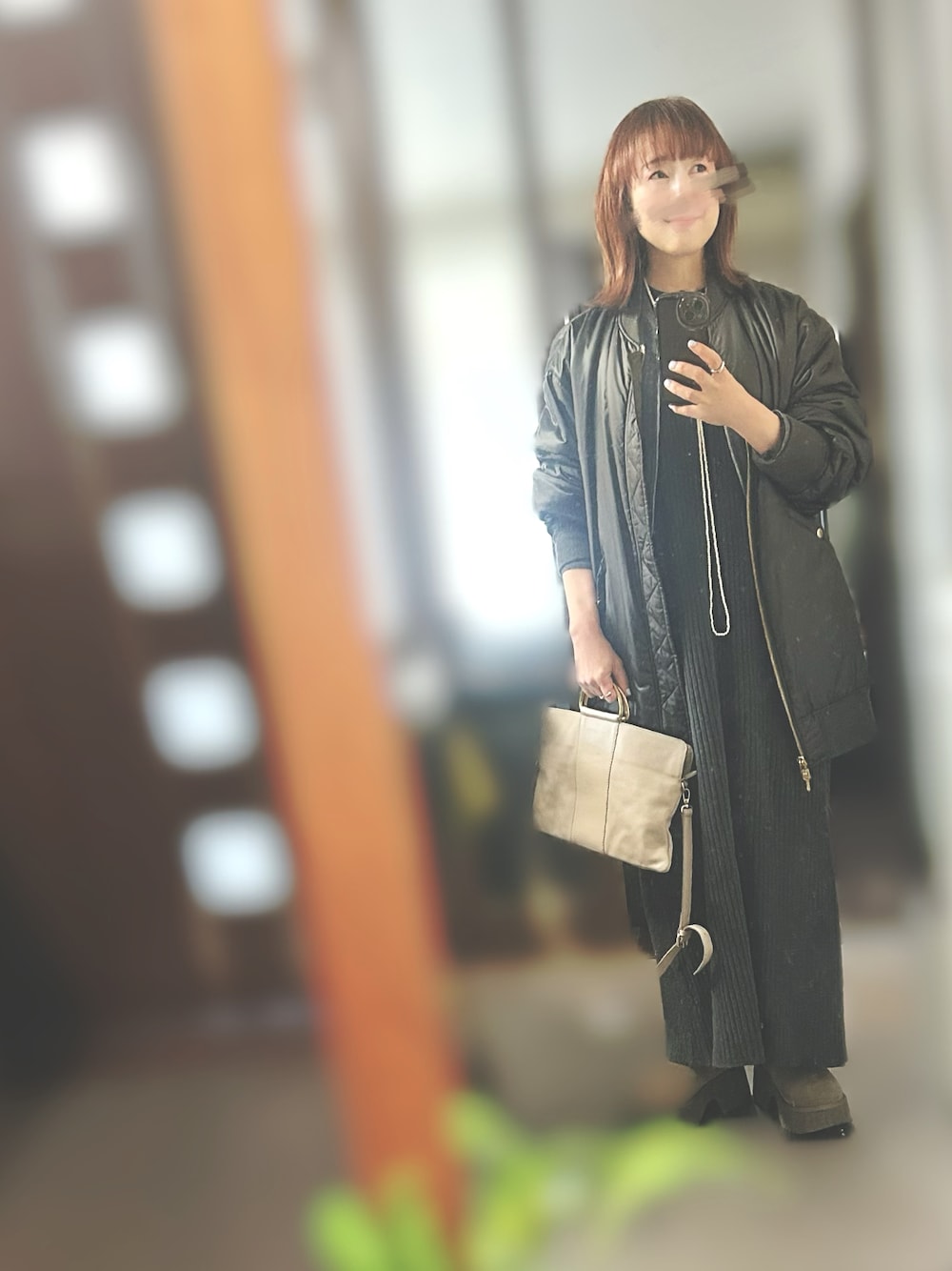 「大人女子、春、キレイめ、初春コーデ、MA-1、UGG、いつもありがとうございます」｜「BABYLONEの【二宮こずえさんYouTube紹介アイテム】リバーシブル ミドルMA-1（MA-1、グリーン系）」を使った、２⭐️（👀不調しばらく👓）さん（レディース・155cm）の春コーディネートの1枚目の写真