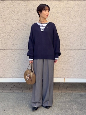 「アイテム（ブローチ/コサージュ）」を使った、久米さん（レディース・153cm）の秋コーディネート