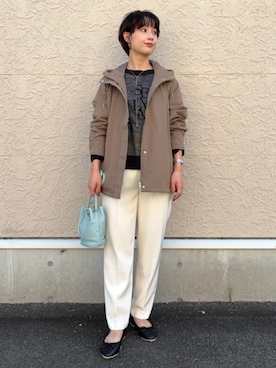 「アイテム（バレエシューズ）」を使った、久米さん（レディース・153cm）の秋コーディネート