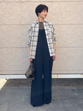 「SHIPS Colors（シップス カラーズ）のSHIPS Colors:ウェーブ チェーン ネックレス（ネックレス、ゴールド系）」を使った、久米さん（レディース・153cm）の春コーディネート