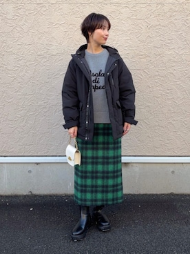 「アイテム（ボディバッグ/ウエストポーチ）」を使った、久米さん（レディース・153cm）の冬コーディネート