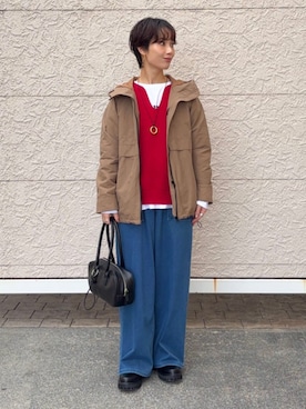 「SHIPS Colors（シップス カラーズ）のSHIPS Colors:〈洗濯機可能〉カットデニム ドロスト パンツ◇（デニムパンツ、ブルー系）」を使った、久米さん（レディース・153cm）の冬コーディネート